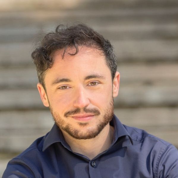 Picture of Dr. Alejandro Porras Segovia