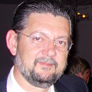 Picture of Dr. Manuel Muñoz